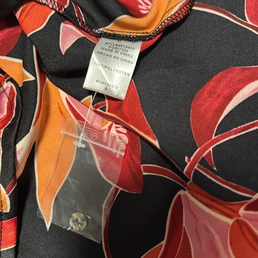 Entro floral pleated blouse - Picture 8 of 10